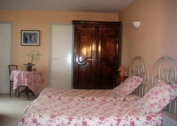 La Poiriere Bed & Breakfast